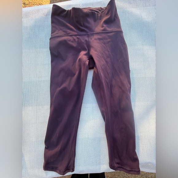 lululemon athletica Pants - Lululemon Athletica Women’s size 2 Purple High-Waisted Leggings